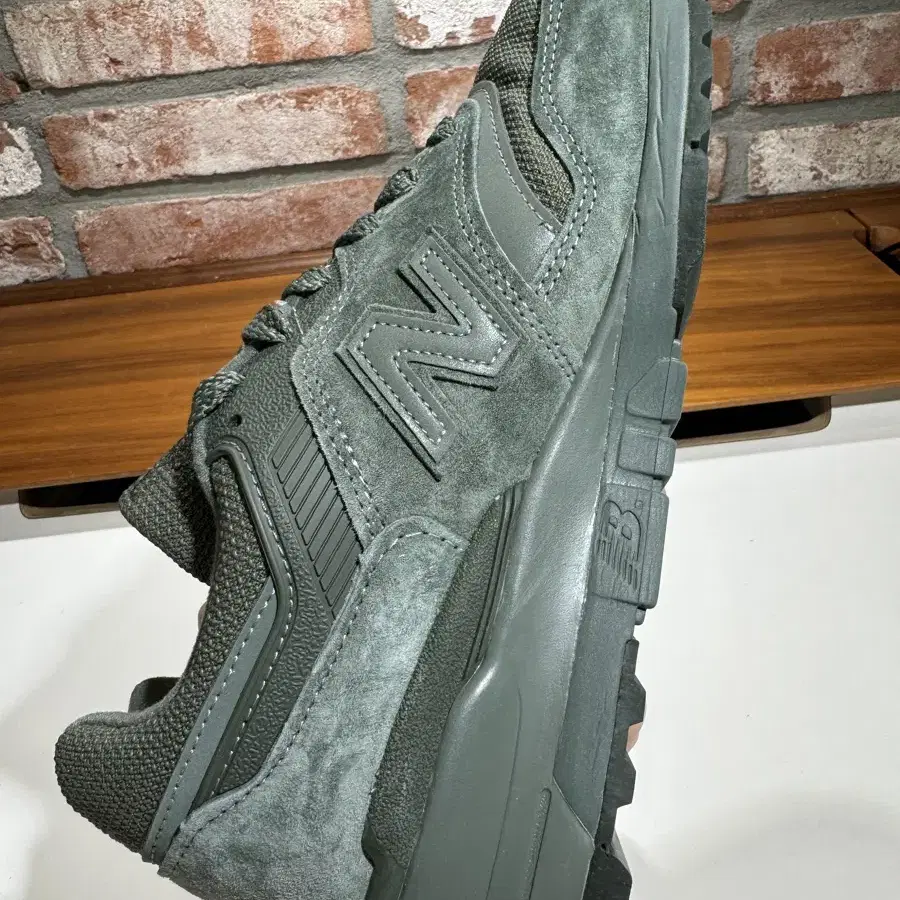 뉴발란스 SuperFabric x 997 Made in USA Olive