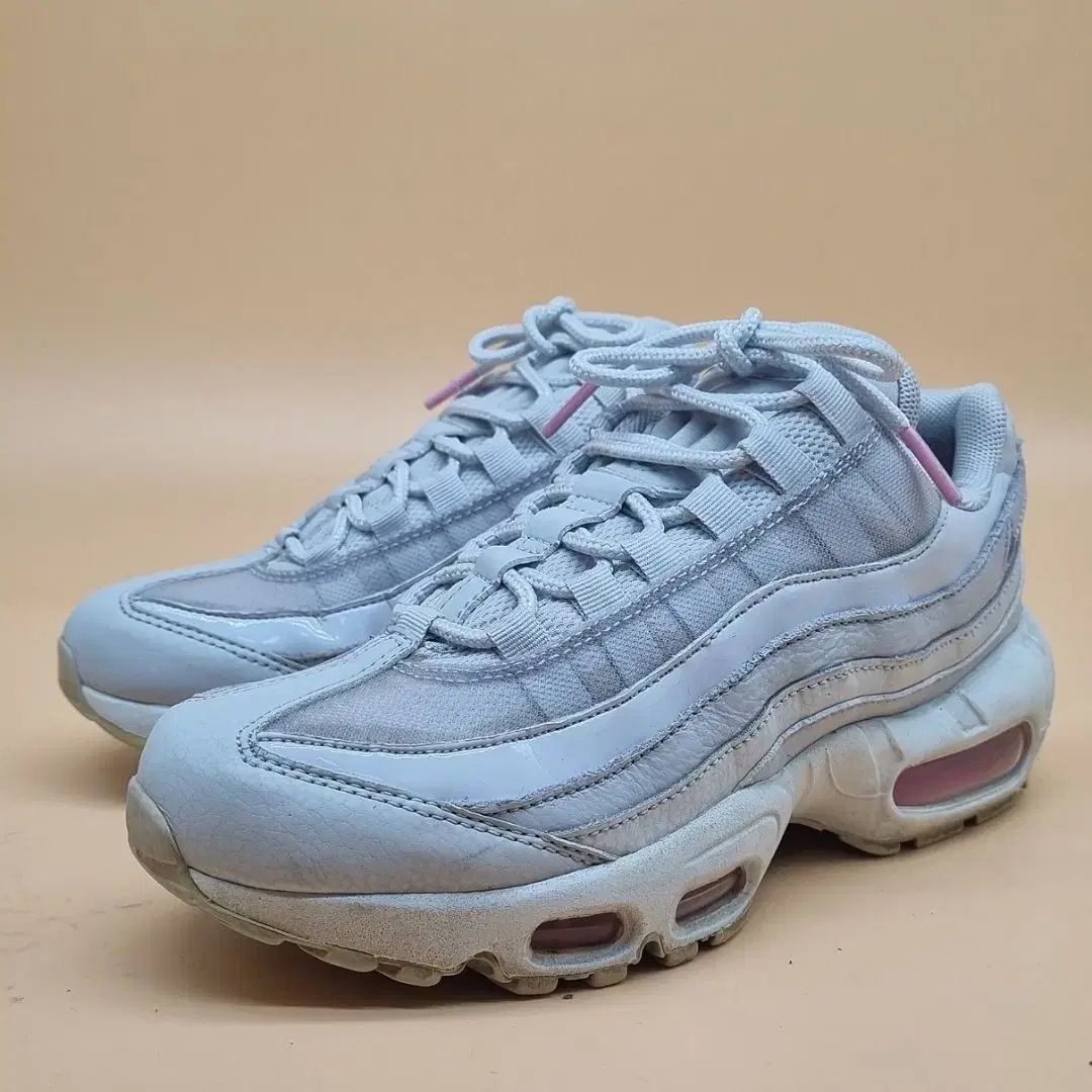 Nike Air Max 95 Pink Women's Sneakers 235.