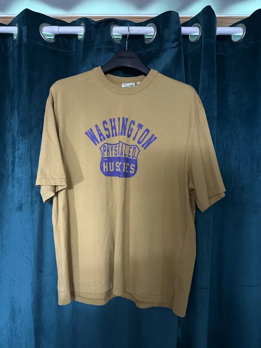 uniformbridge goldenwest s/s tee butter gold