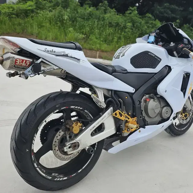 혼다CBR600rr 03년식 340만원 요시무라 저렴하게정리합니다