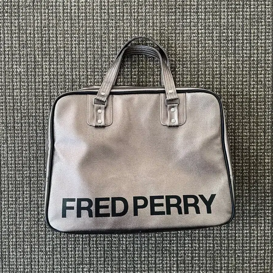 Fred Perry 프레드페리 실버랩 토트백