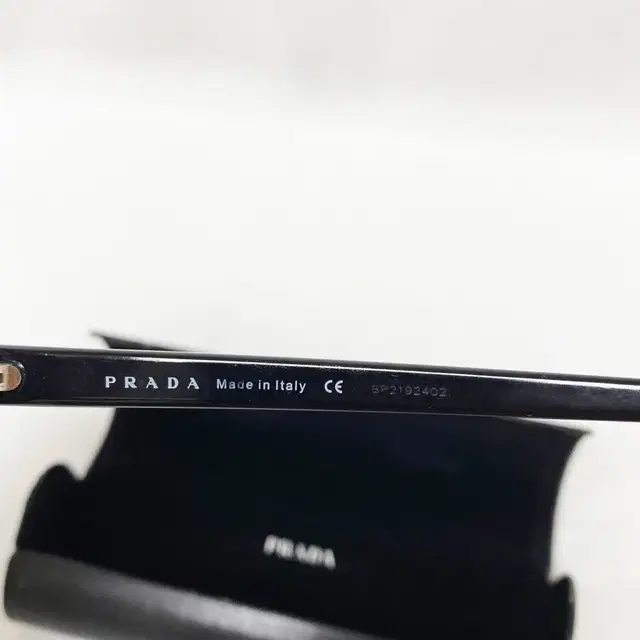 PRADA sunglass