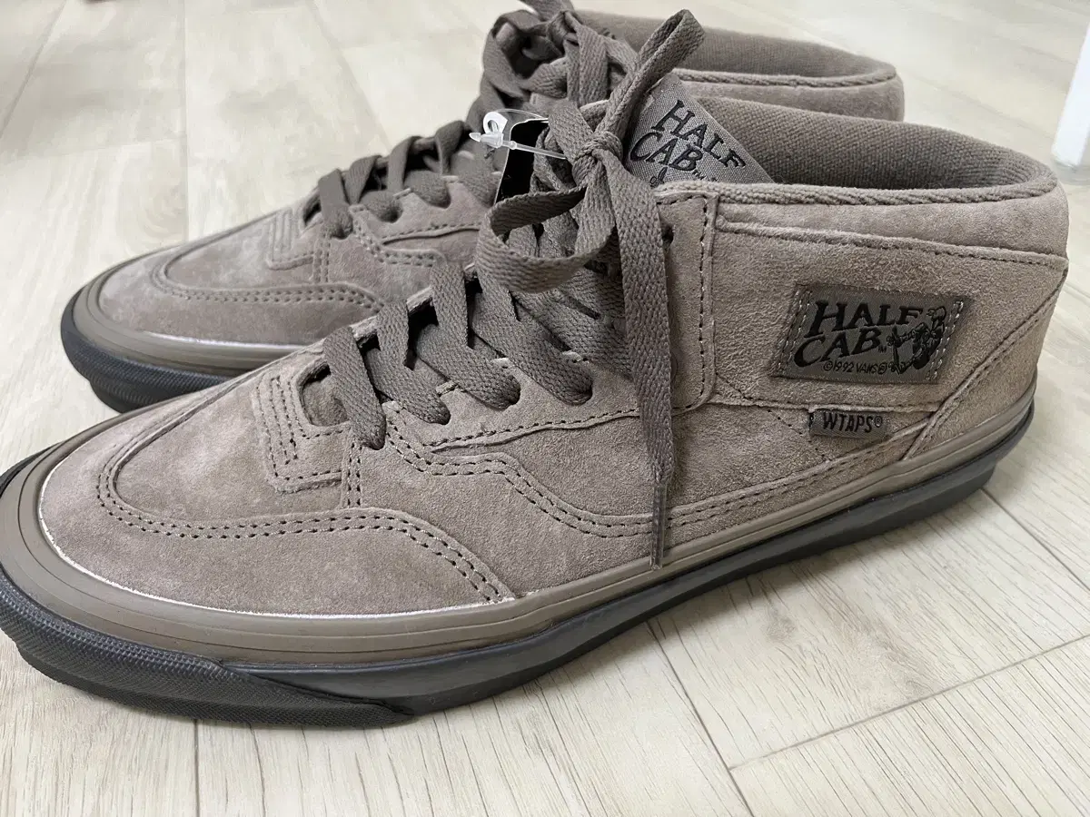 반스볼트X더블탭스 Wtaps 하프 캡 LX 코요테 US9,US10.5