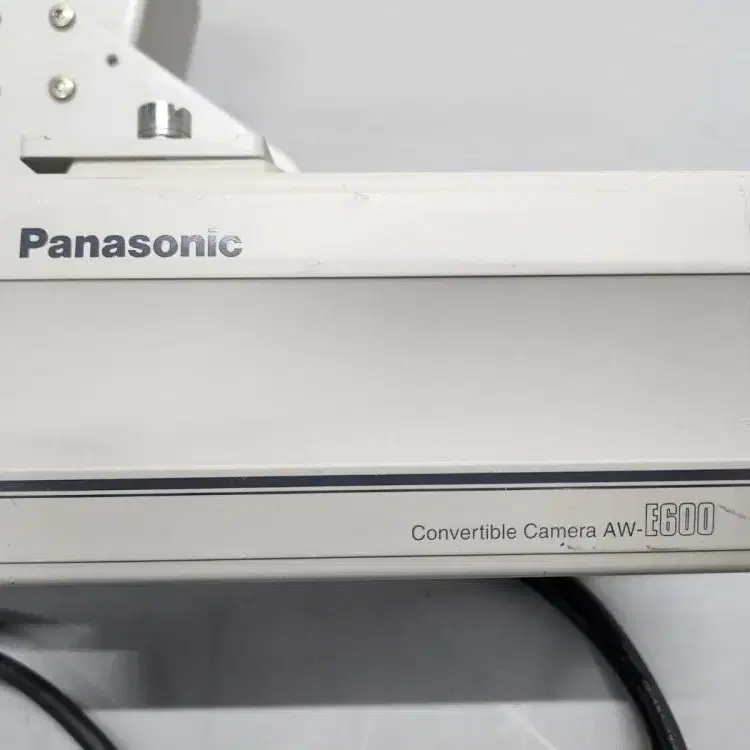 Panasonic  Convertible Camera AW-E600P.