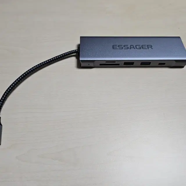 ESSGER SSD 멀티허브 판매합니다.