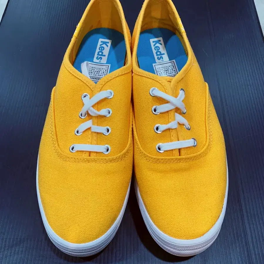 Keds 스니커즈 (250)