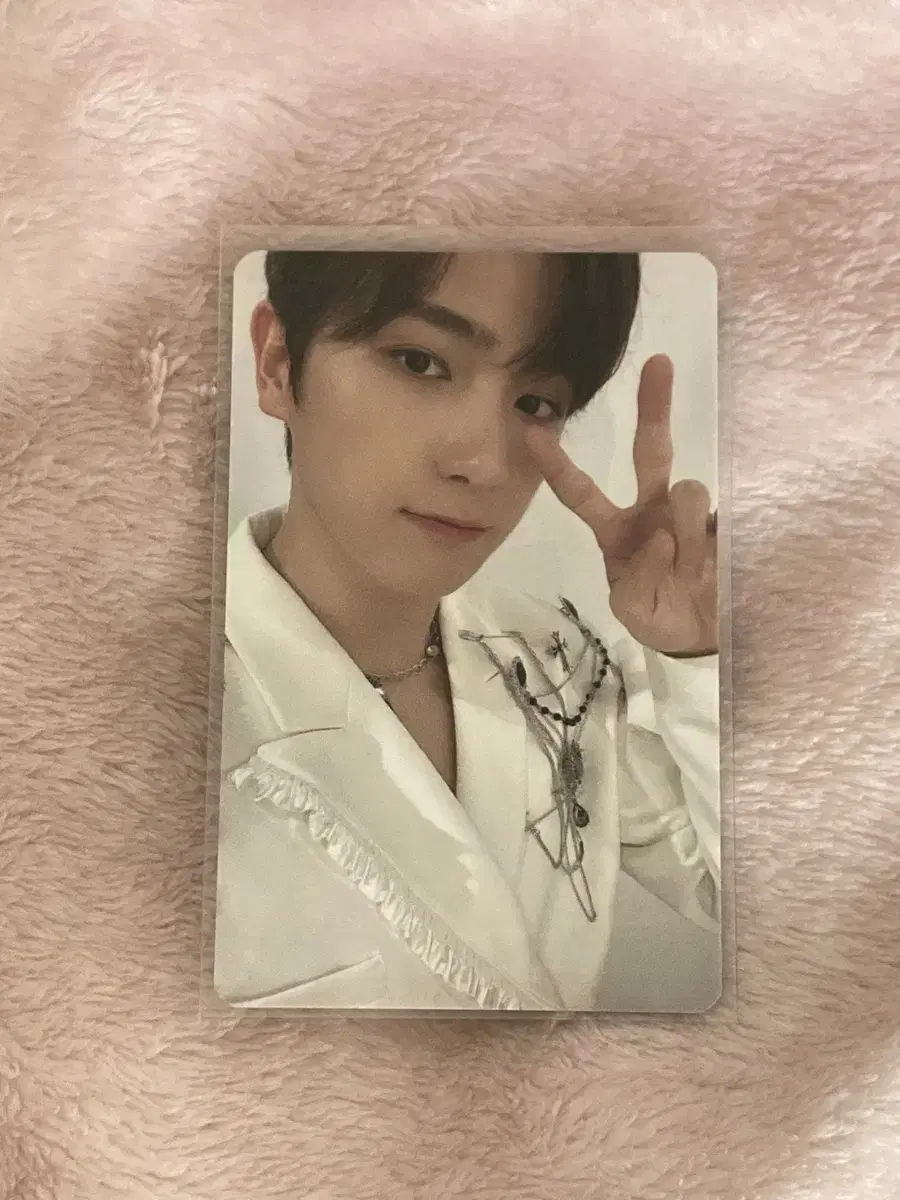 Derby zone tc hyunjae photocard wts!