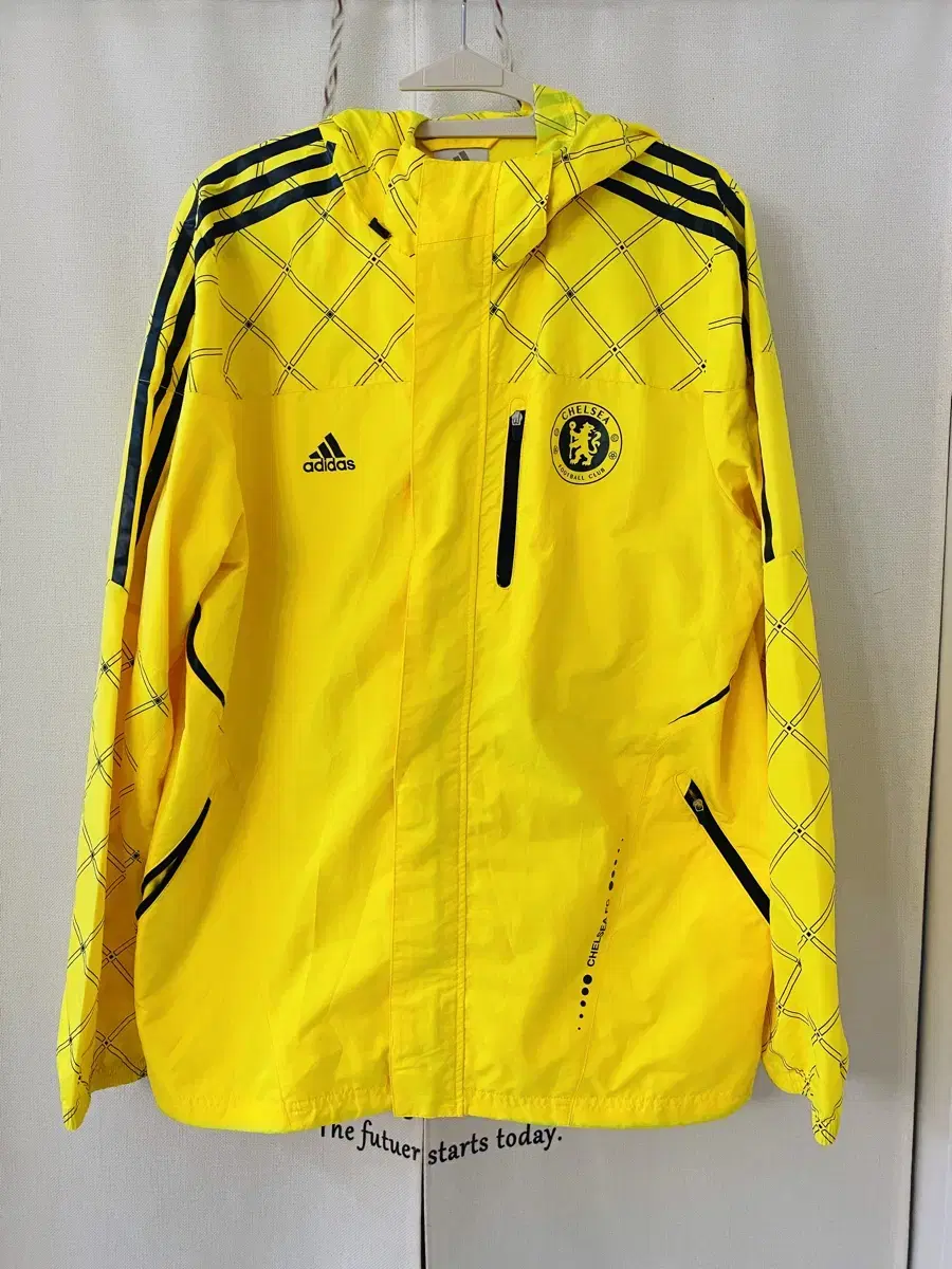 105) Adidas Chelsea Wind Jacket