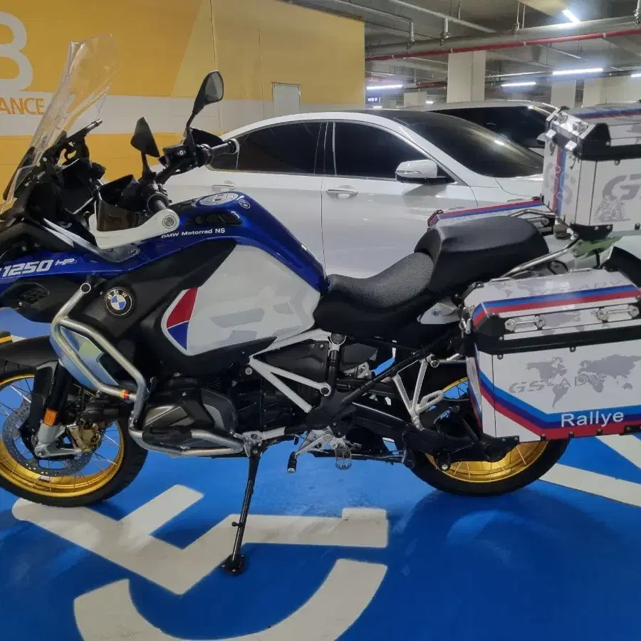 bmw r1250gs 20년식 팔아요