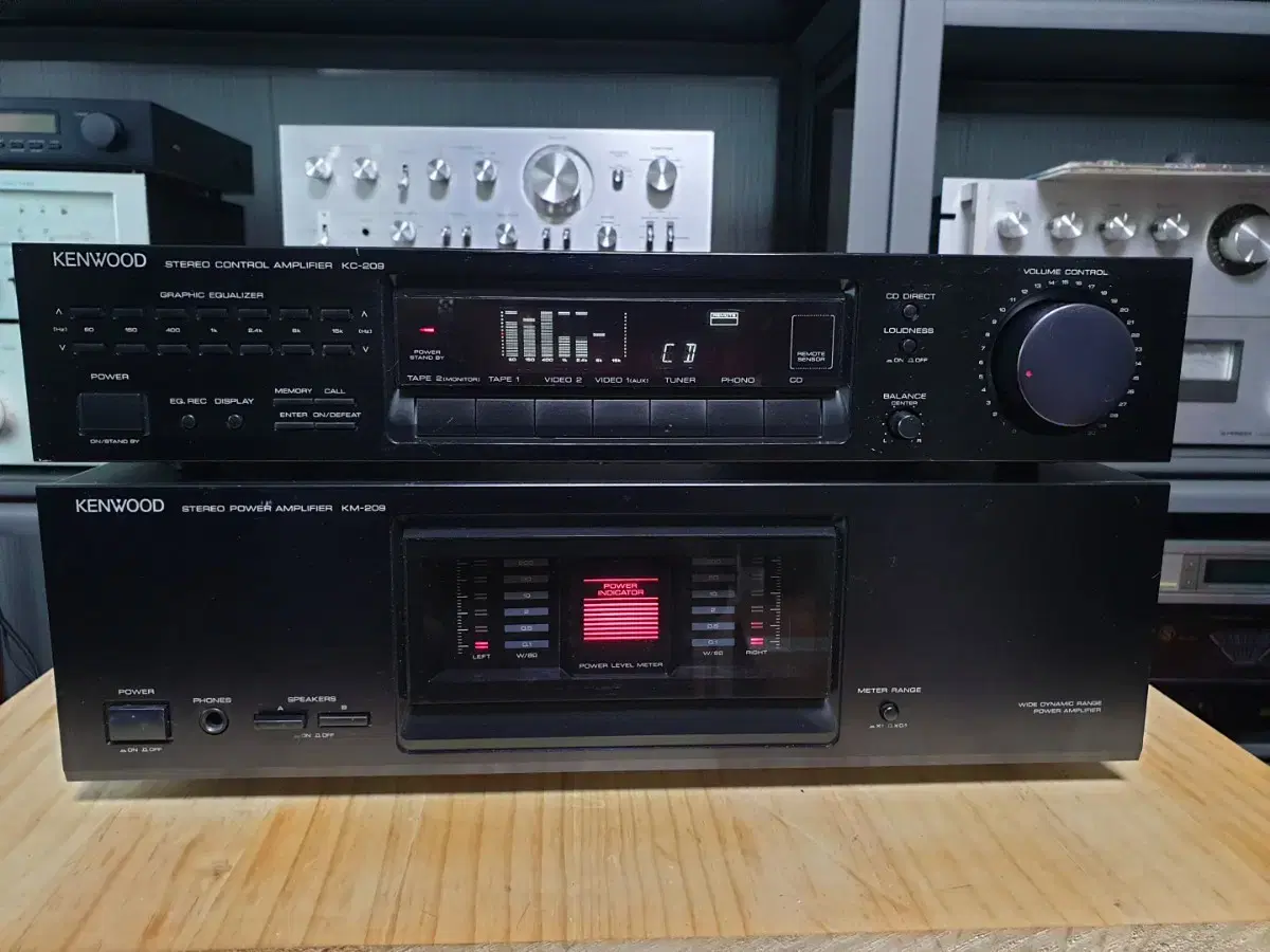 Kenwood Pre-Power Amplifier Kenwood KC-209 KM-209