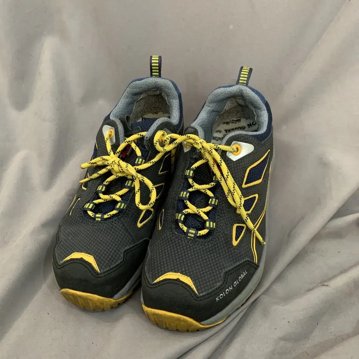 250 Kolon safety shoes for sale