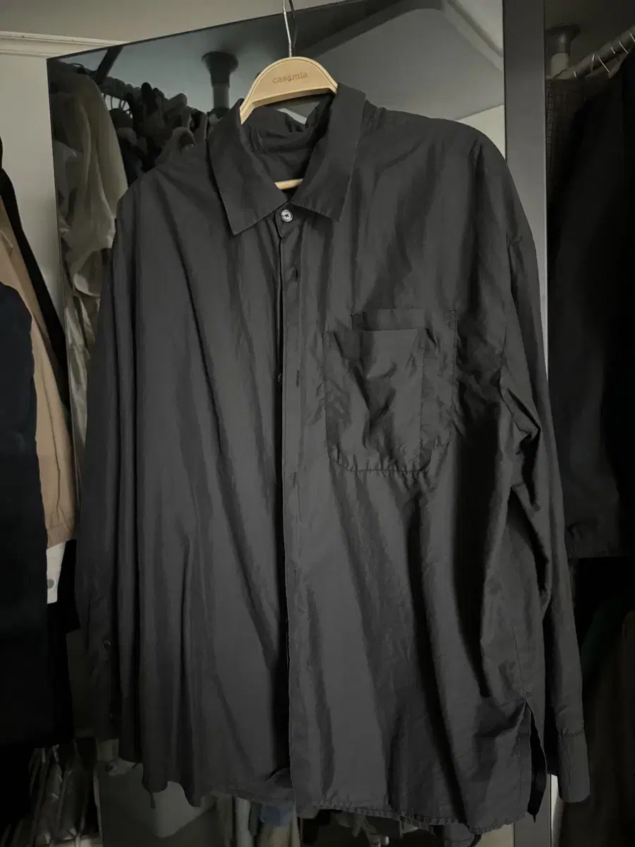 System Homme Crinkle Black Shirt Size 100