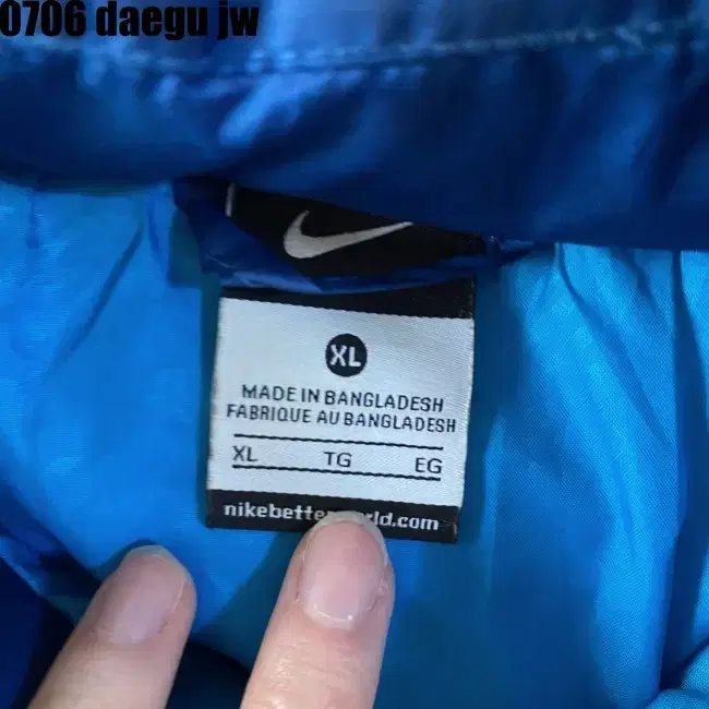 XL NIKE JUMPER 나이키 패딩 점퍼