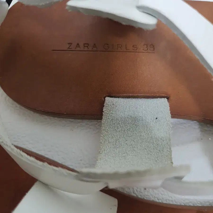 Zara girl자라걸 가죽샌들 38 245또는 245~250