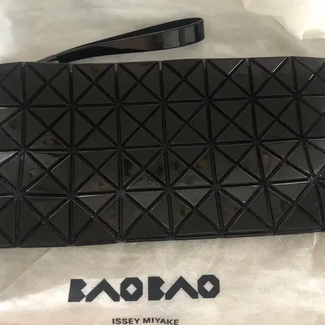 BAOBAO 클러치