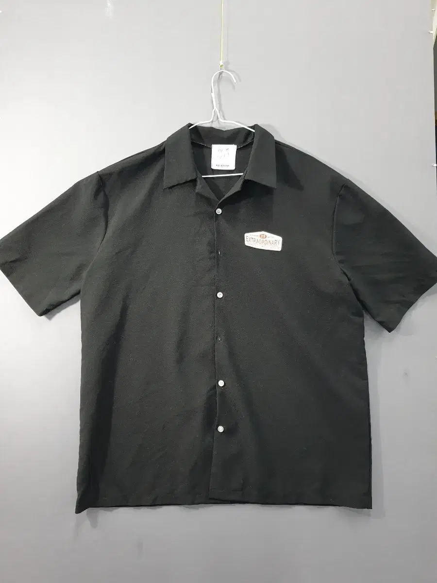 EXTRAODINARY Extra Ordinary Short Sleeve kara Shirt Black (F)