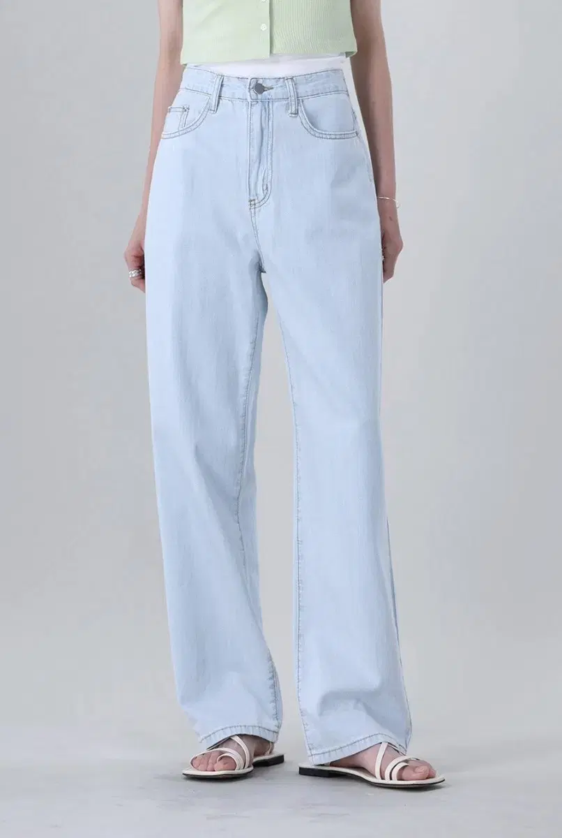 Wide-leg denim jeans (RRP $27,390)