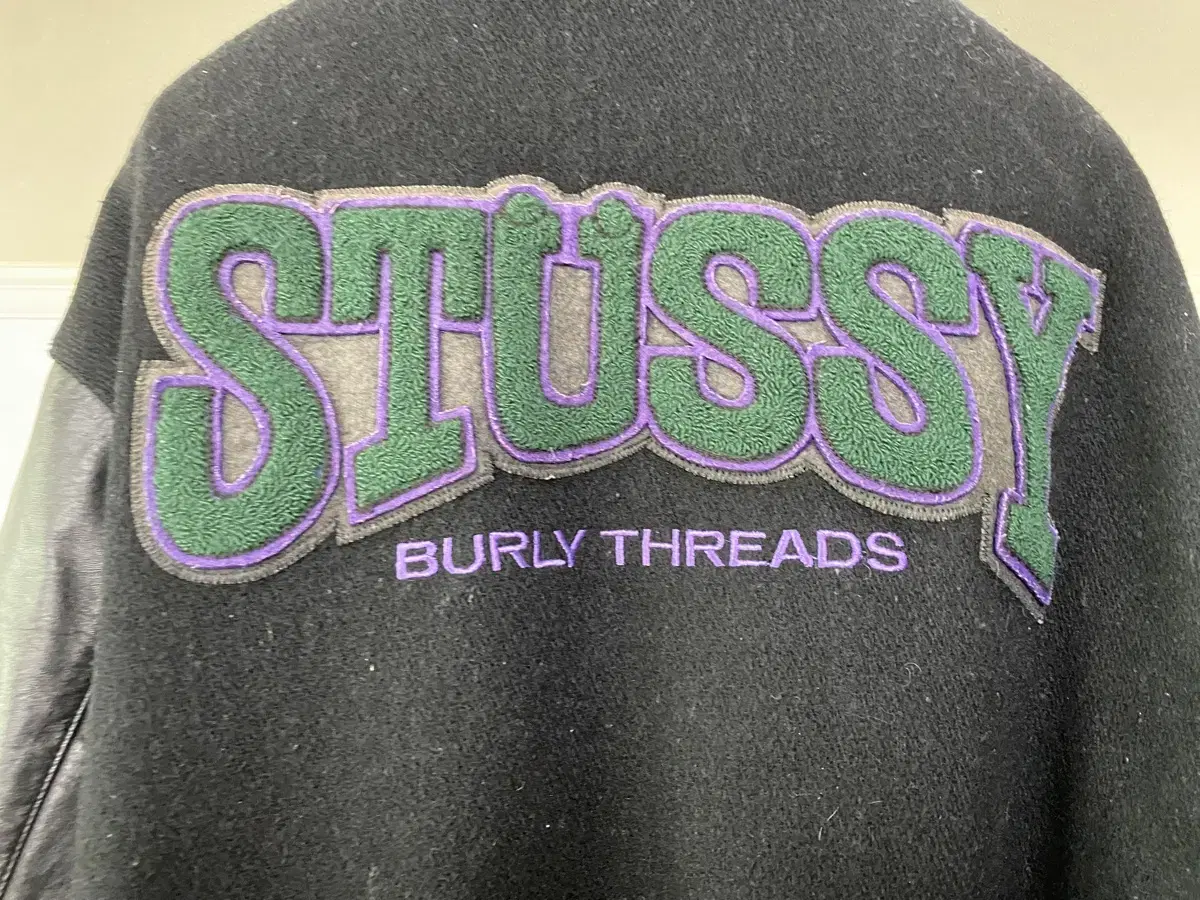 스투시 burly threads올드 바시티 M