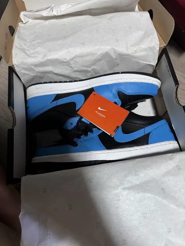 조던1 로우 레이저블루 Jordan 1 Low Laser Blue 275