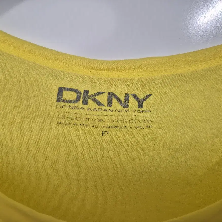 DKNY 면티