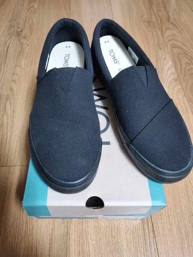 TOMS Fenix 슬립온 black Canvas 10(280)