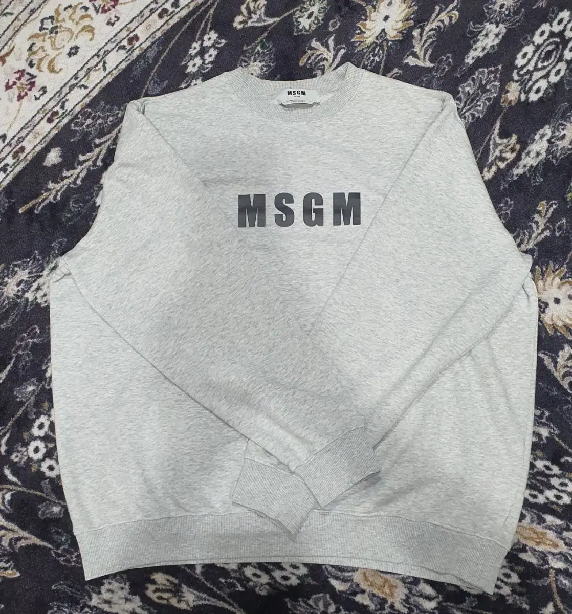 MSGM 볼드로고 맨투맨 22년 정품