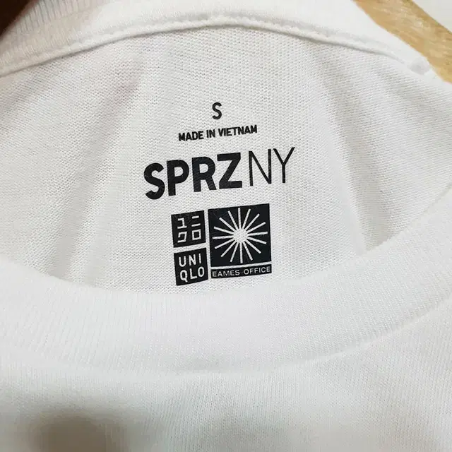 SPRZNY 유니클로 티셔츠