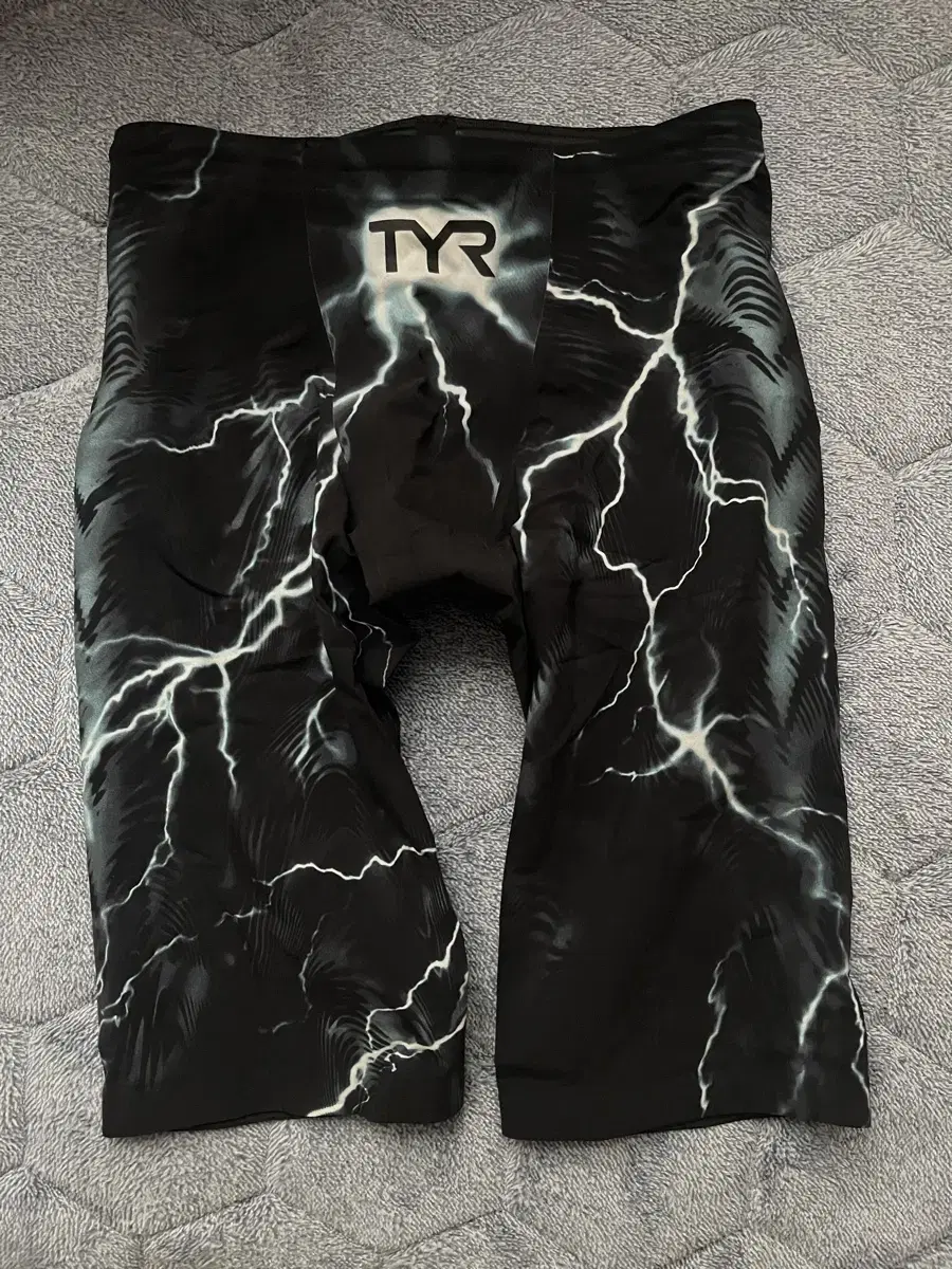 TYR Phantom Competition Suit Sells Speedo Arena Tier Competition Suit