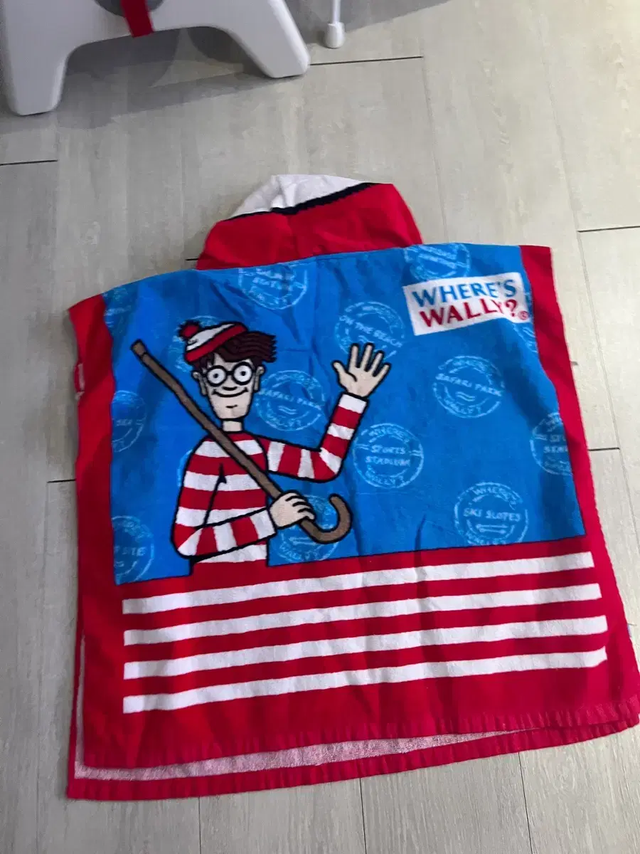 (Unused) Wally Beach Towel