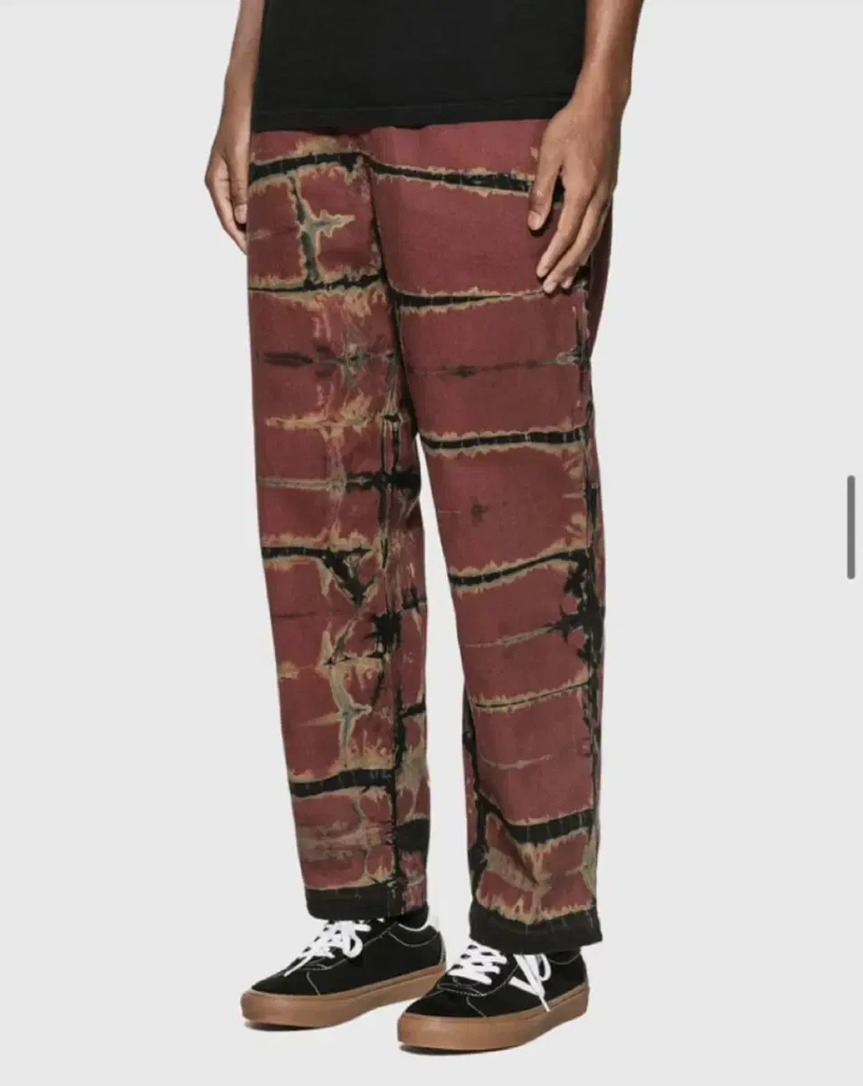 [L] Stussy Ripped Dyed Pants