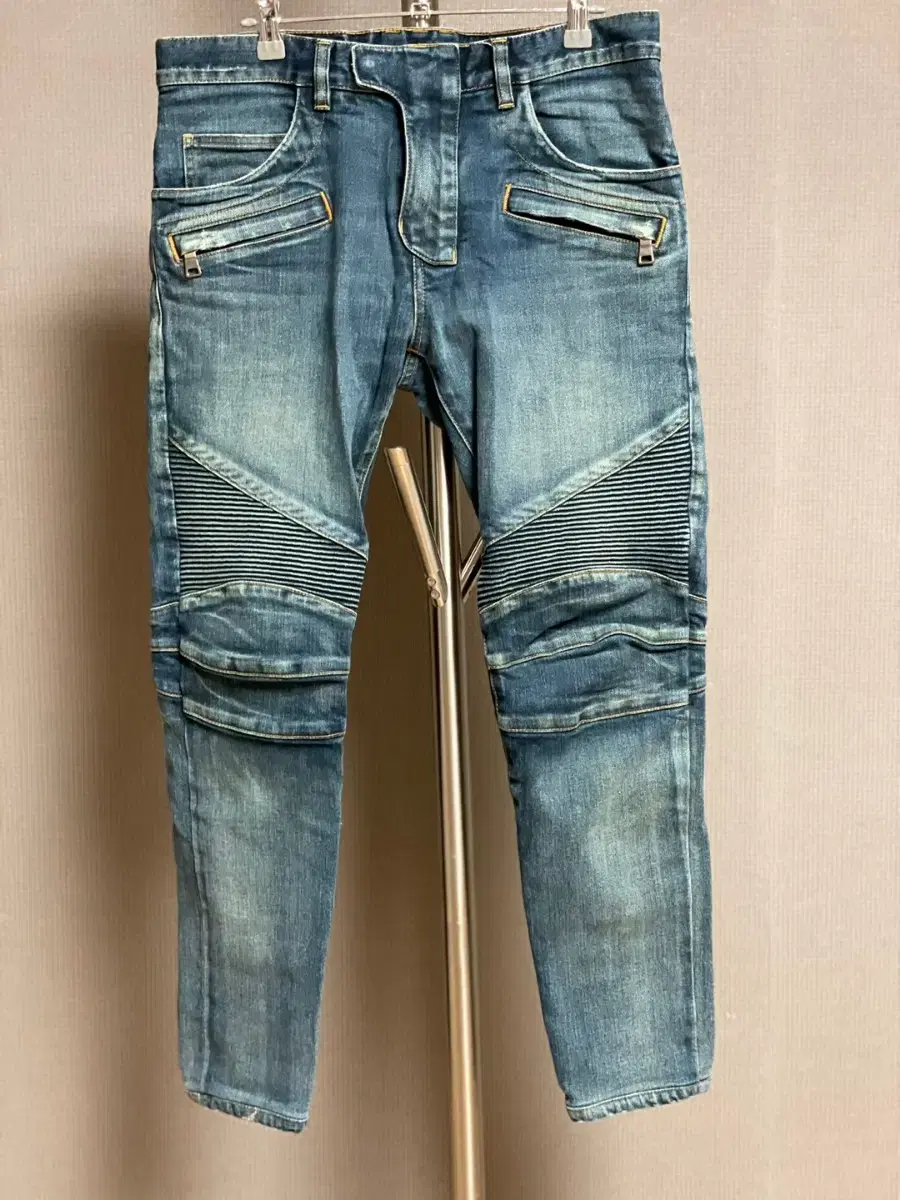 Balmain Men's Jeans to sell