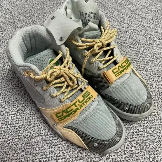 NIKE x Travis Scott Nike Air Trainer 1 G