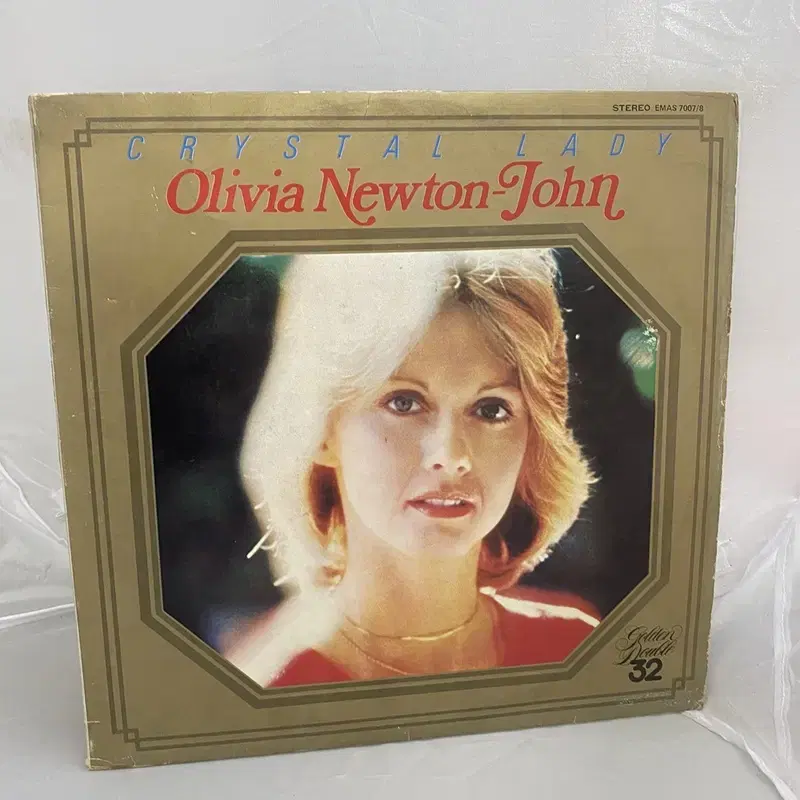 OLIVIA NETON JOHN  LP / AA2610