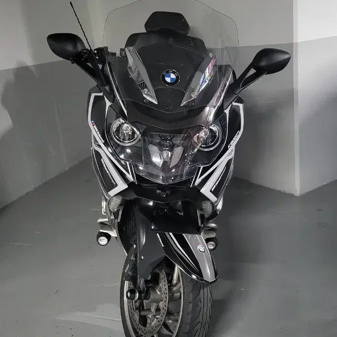 bmw k1600gtl 적은키로수 판매합니다