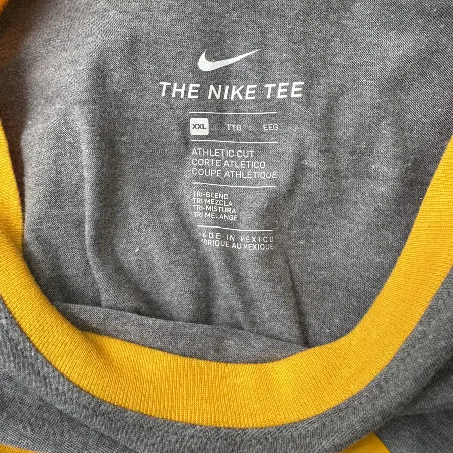 Nike old school semi long sleeve