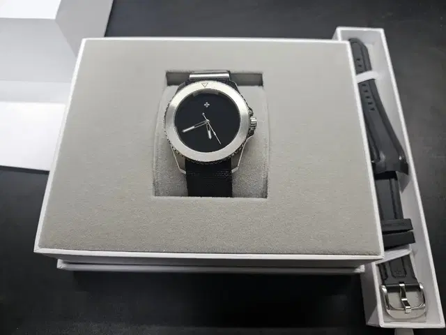 베네치아니코 네레이데 울트라블랙 42mm