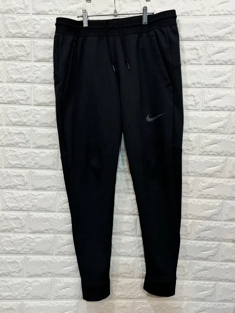 Nike Therma Sphere Pants