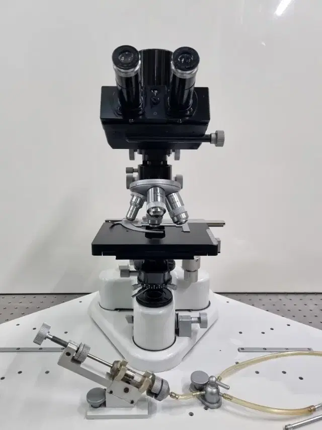 LEITZ WETZLAR GERMANY Microscope 현미경.