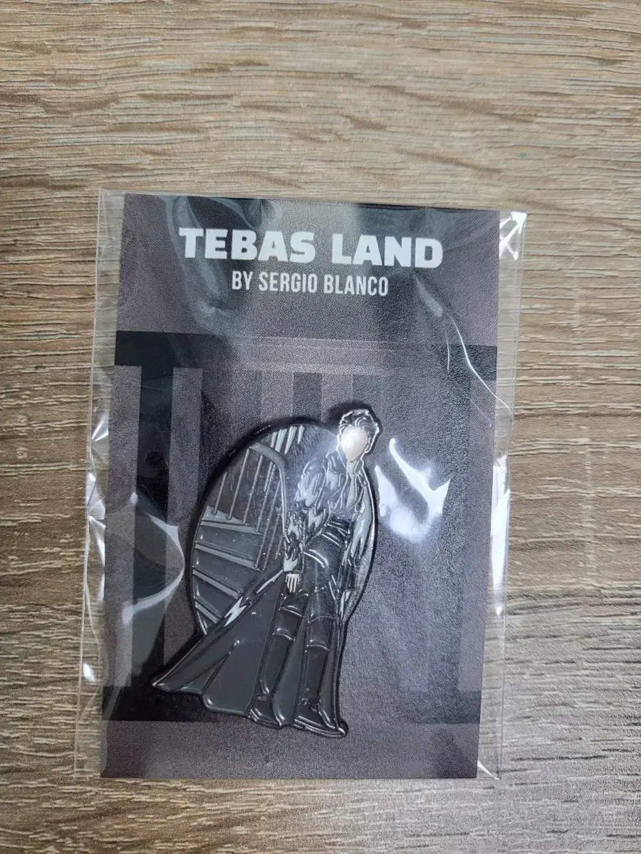 Bix Leo Jung Tae Woon Elizabeth Todd Badge