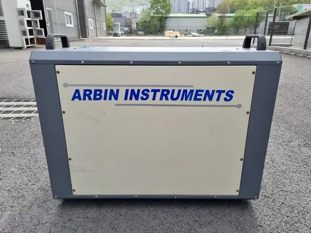 ARBIN Instruments BT-2000 배터리 테스터.