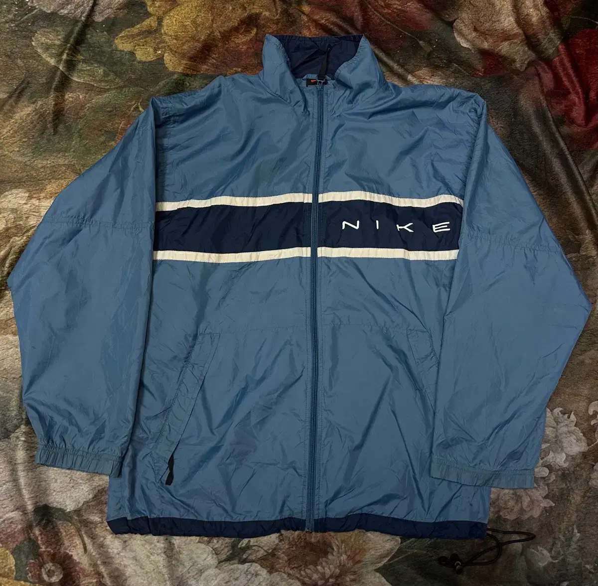 Nike Vintage Old School Spellout Sideways Logo Sky Blue Windbreaker S Windbreaker