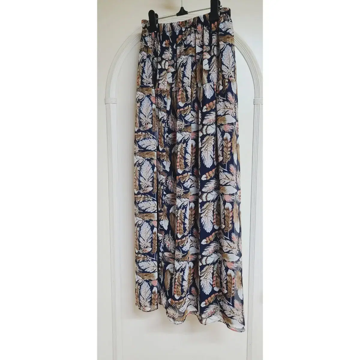 Chiffon patterned banded long skirt