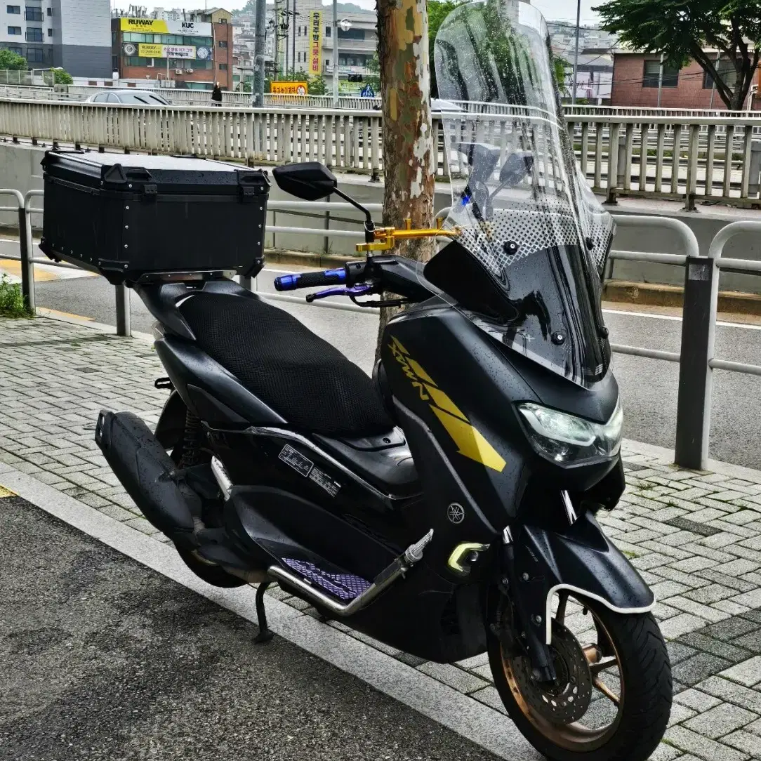 22년식 NMAX125 블랙 배달세팅 풀튜닝