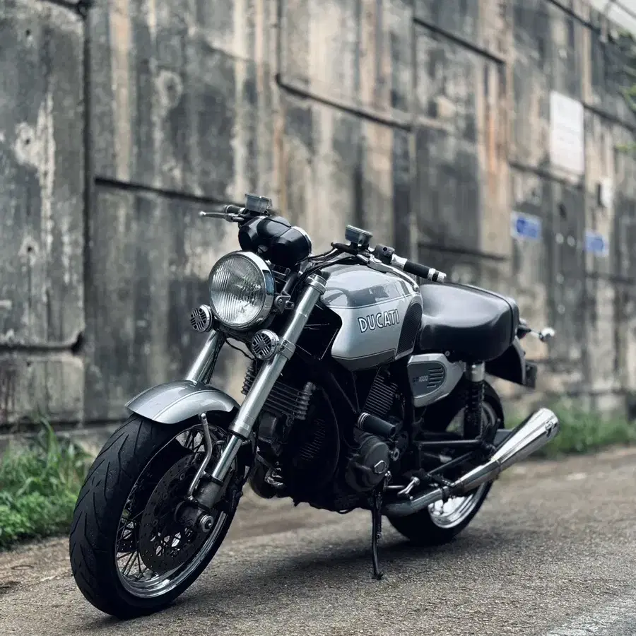 두카티 GT1000 DUCATI GT1000