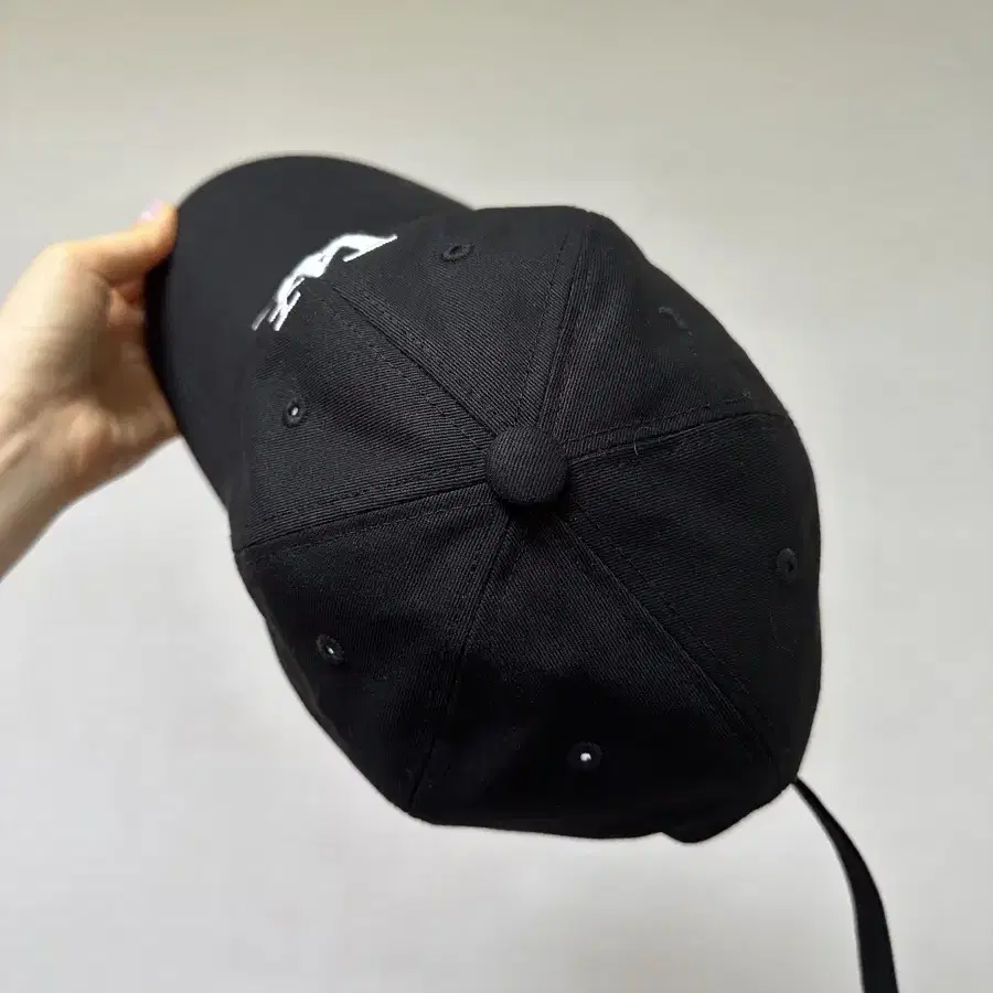 우알롱 볼캡 Signature Logo ball cap - BLACK