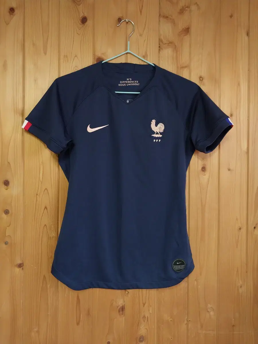 Nike France Women's BRT Stadium Short Sleeve Tee XS