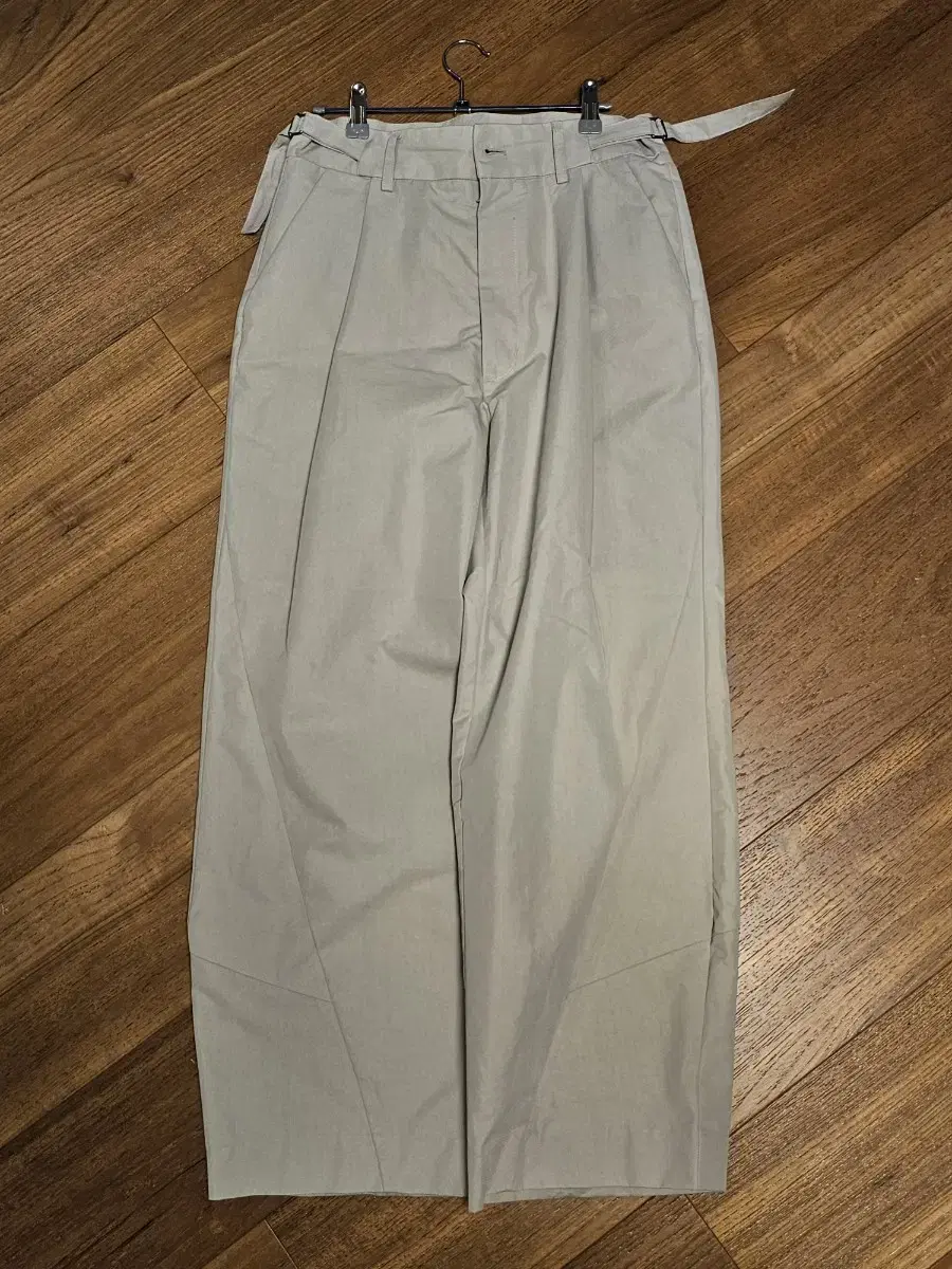 Hatching Room Triangle Trousers Size 2