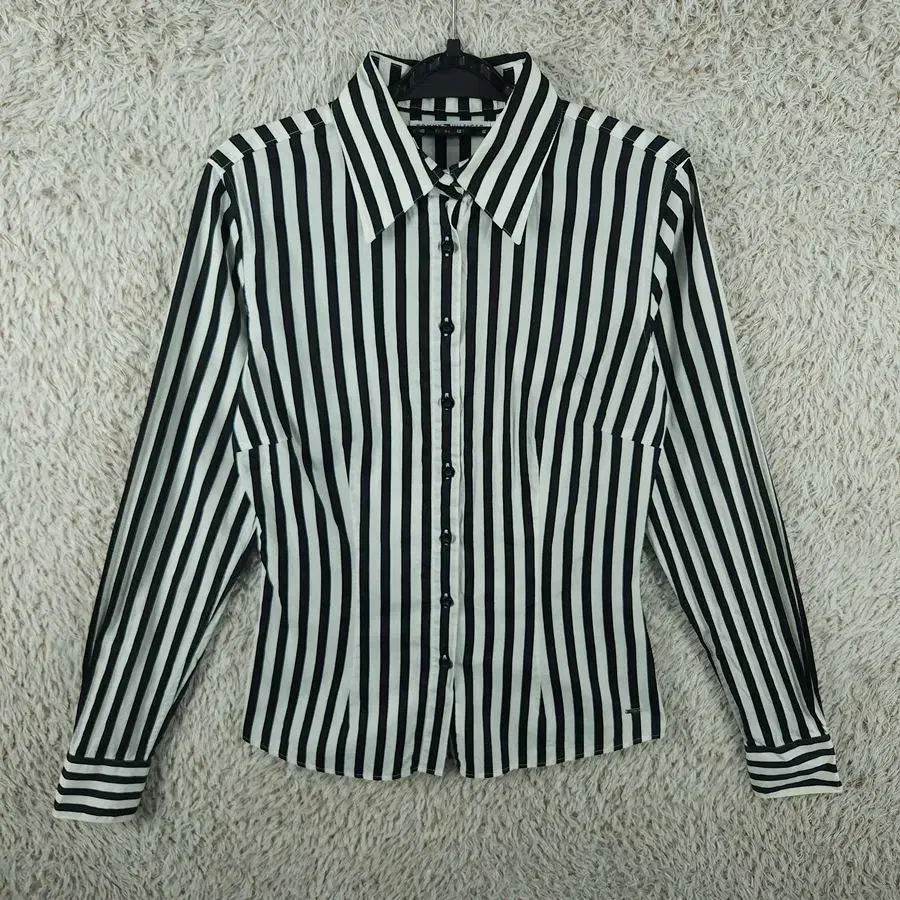 [Y6] Tommy Hilfiger Black Stripe Spandex Shirt [Y46-064]/Lady Blue