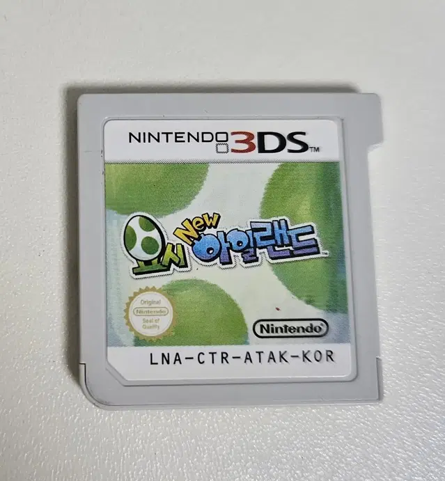 닌텐도 3DS 뉴 요시 아일랜드 판매합니다