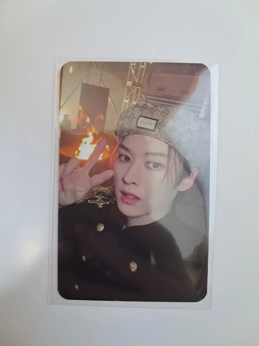 Straykids lee know Rock unreleased photocard (probably i5)